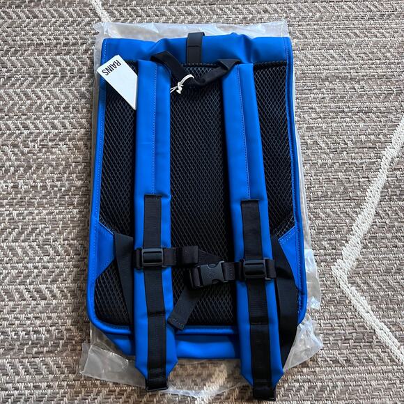 RAINS Waves Roll top rucksack backback - Picture 4 of 5